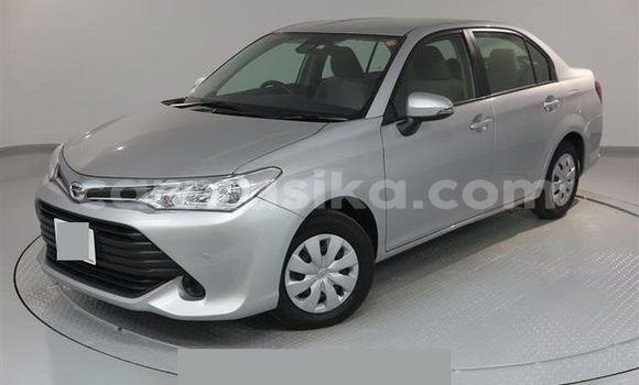 Nunua Ilio tumika Toyota Corolla Fedha Gari ndani ya Beitbridge nchini Matabeleland Kusini Nunua Ilio tumika Toyota Corolla Fedha Gari ndani ya Beitbridge nchini Matabeleland Kusini