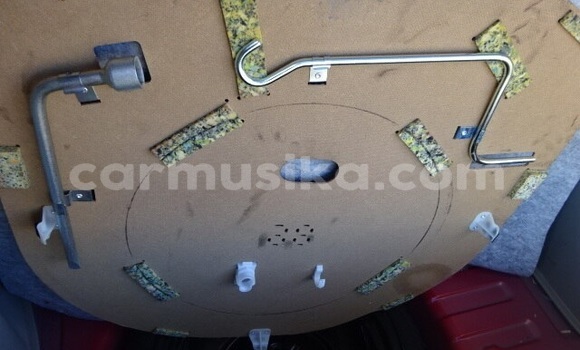 Acheter Occasion Voiture Toyota Porte Rouge à Beitbridge, Matabeleland South Acheter Occasion Voiture Toyota Porte Rouge à Beitbridge, Matabeleland South