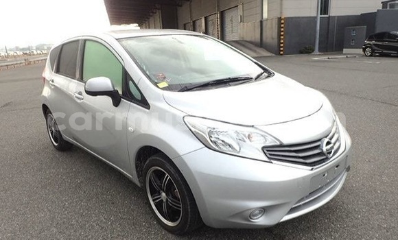 Acheter Occasion Voiture Nissan Note Gris à Beitbridge, Matabeleland South Acheter Occasion Voiture Nissan Note Gris à Beitbridge, Matabeleland South