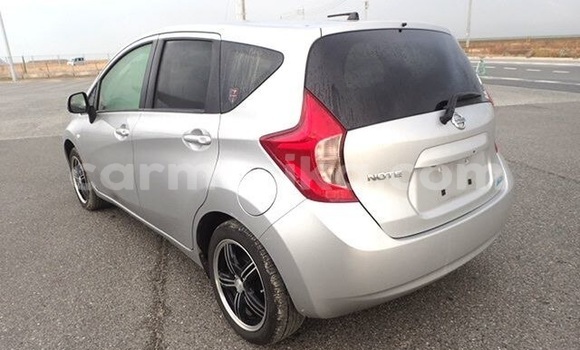 Acheter Occasion Voiture Nissan Note Gris à Beitbridge, Matabeleland South Acheter Occasion Voiture Nissan Note Gris à Beitbridge, Matabeleland South