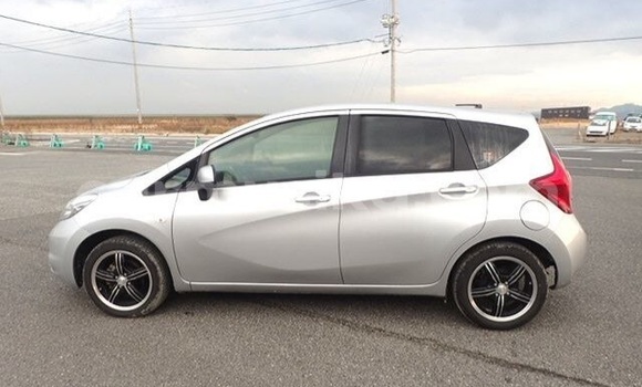 Acheter Occasion Voiture Nissan Note Gris à Beitbridge, Matabeleland South Acheter Occasion Voiture Nissan Note Gris à Beitbridge, Matabeleland South