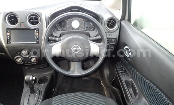 Acheter Occasion Voiture Nissan Note Gris à Beitbridge, Matabeleland South Acheter Occasion Voiture Nissan Note Gris à Beitbridge, Matabeleland South
