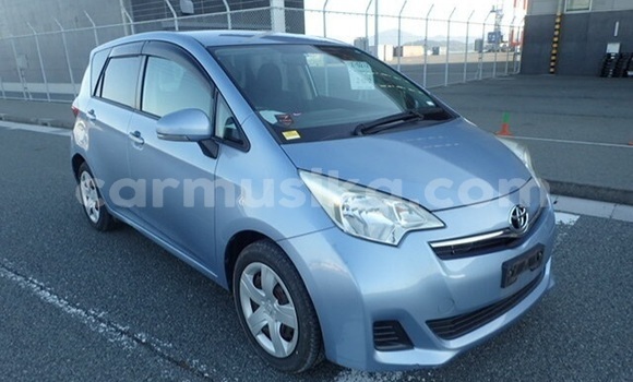 Buy Used Toyota Ractis Blue Car in Beitbridge in Matabeleland South Buy Used Toyota Ractis Blue Car in Beitbridge in Matabeleland South