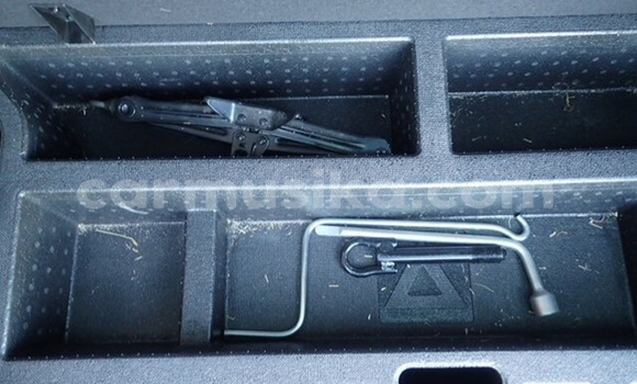 Tenga Tsaru Toyota Ractis Bhuruu Mota in Beitbridge in Matabeleland South Tenga Tsaru Toyota Ractis Bhuruu Mota in Beitbridge in Matabeleland South