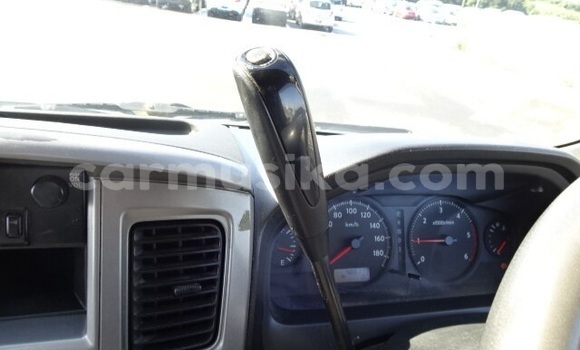 Acheter Occasion Voiture Nissan Caravan Gris à Beitbridge, Matabeleland South Acheter Occasion Voiture Nissan Caravan Gris à Beitbridge, Matabeleland South