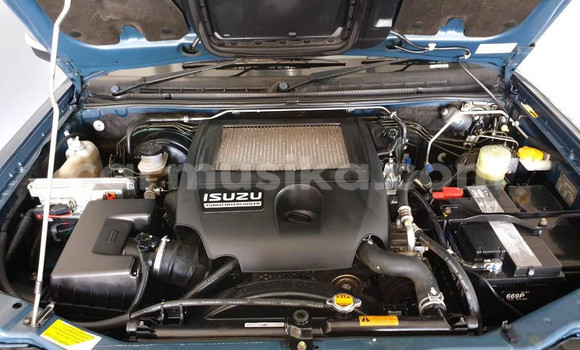 Buy Used Isuzu KB Blue Car in Beitbridge in Matabeleland South Buy Used Isuzu KB Blue Car in Beitbridge in Matabeleland South