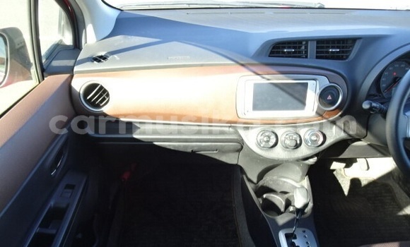 Acheter Occasion Voiture Toyota Vitz Rouge à Beitbridge, Matabeleland South Acheter Occasion Voiture Toyota Vitz Rouge à Beitbridge, Matabeleland South