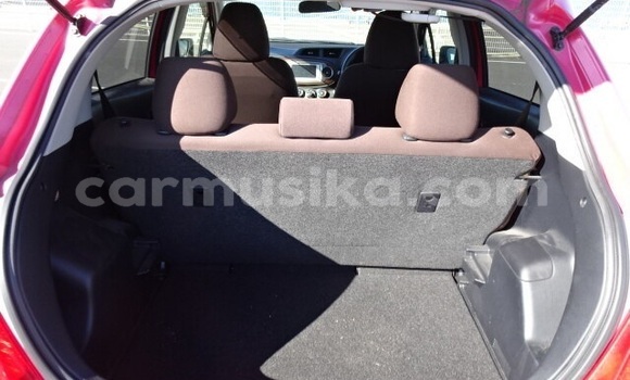 Acheter Occasion Voiture Toyota Vitz Rouge à Beitbridge, Matabeleland South Acheter Occasion Voiture Toyota Vitz Rouge à Beitbridge, Matabeleland South