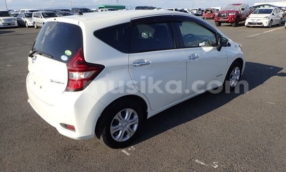 Acheter Occasion Voiture Nissan Note Blanc à Beitbridge, Matabeleland South Acheter Occasion Voiture Nissan Note Blanc à Beitbridge, Matabeleland South