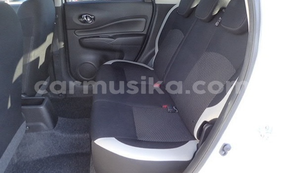 Acheter Occasion Voiture Nissan Note Blanc à Beitbridge, Matabeleland South Acheter Occasion Voiture Nissan Note Blanc à Beitbridge, Matabeleland South