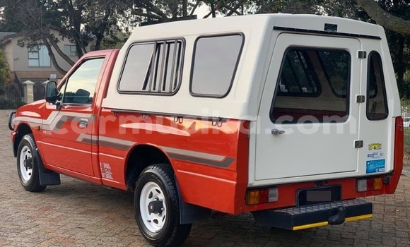 Acheter Occasion Voiture Isuzu Axiom Rouge à Beitbridge, Matabeleland South Acheter Occasion Voiture Isuzu Axiom Rouge à Beitbridge, Matabeleland South