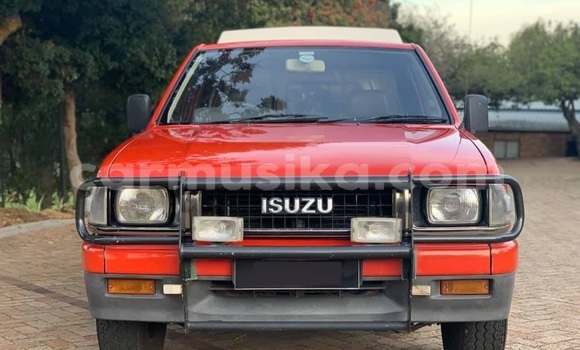 Acheter Occasion Voiture Isuzu Axiom Rouge à Beitbridge, Matabeleland South Acheter Occasion Voiture Isuzu Axiom Rouge à Beitbridge, Matabeleland South