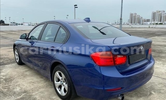 Acheter Occasion Voiture BMW 3–Series Bleu à Beitbridge, Matabeleland South Acheter Occasion Voiture BMW 3–Series Bleu à Beitbridge, Matabeleland South