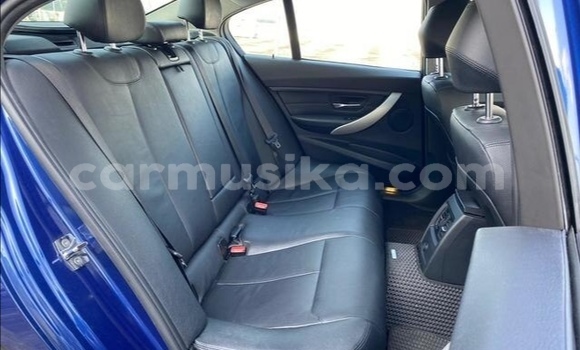 Acheter Occasion Voiture BMW 3–Series Bleu à Beitbridge, Matabeleland South Acheter Occasion Voiture BMW 3–Series Bleu à Beitbridge, Matabeleland South