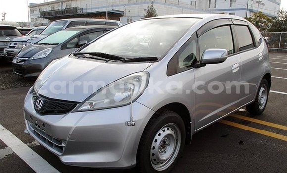 Nunua Ilio tumika Honda Fit Fedha Gari ndani ya Beitbridge nchini Matabeleland Kusini Nunua Ilio tumika Honda Fit Fedha Gari ndani ya Beitbridge nchini Matabeleland Kusini