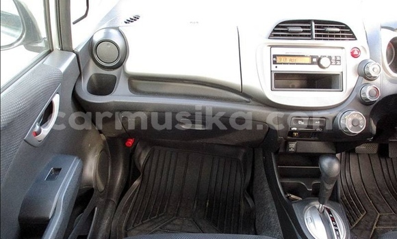 Acheter Occasion Voiture Honda Fit Gris à Beitbridge, Matabeleland South Acheter Occasion Voiture Honda Fit Gris à Beitbridge, Matabeleland South