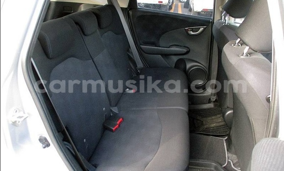 Acheter Occasion Voiture Honda Fit Gris à Beitbridge, Matabeleland South Acheter Occasion Voiture Honda Fit Gris à Beitbridge, Matabeleland South