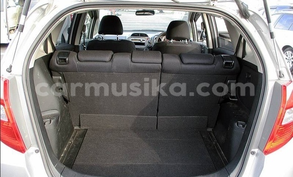 Acheter Occasion Voiture Honda Fit Gris à Beitbridge, Matabeleland South Acheter Occasion Voiture Honda Fit Gris à Beitbridge, Matabeleland South