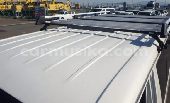 Tenga Tsaru Toyota RegiusAce Chena Mota in Beitbridge in Matabeleland South Tenga Tsaru Toyota RegiusAce Chena Mota in Beitbridge in Matabeleland South