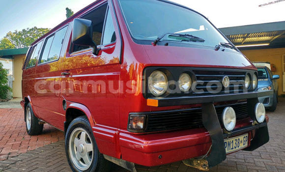 Tenga Tsaru Volkswagen Caravelle Tsvuku Mota in Beitbridge in Matabeleland South Tenga Tsaru Volkswagen Caravelle Tsvuku Mota in Beitbridge in Matabeleland South