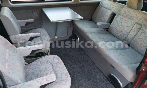 Tenga Tsaru Volkswagen Caravelle Tsvuku Mota in Beitbridge in Matabeleland South Tenga Tsaru Volkswagen Caravelle Tsvuku Mota in Beitbridge in Matabeleland South