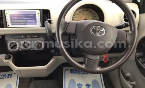 Acheter Occasion Voiture Toyota Passo Rouge à Beitbridge, Matabeleland South Acheter Occasion Voiture Toyota Passo Rouge à Beitbridge, Matabeleland South