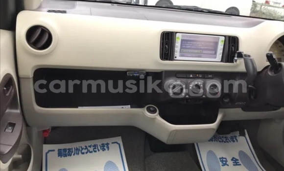 Acheter Occasion Voiture Toyota Passo Rouge à Beitbridge, Matabeleland South Acheter Occasion Voiture Toyota Passo Rouge à Beitbridge, Matabeleland South