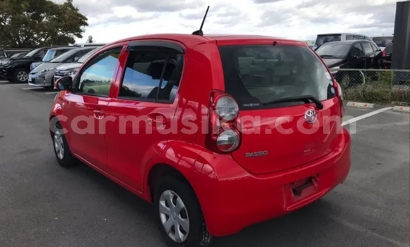 Acheter Occasion Voiture Toyota Passo Rouge à Beitbridge, Matabeleland South Acheter Occasion Voiture Toyota Passo Rouge à Beitbridge, Matabeleland South