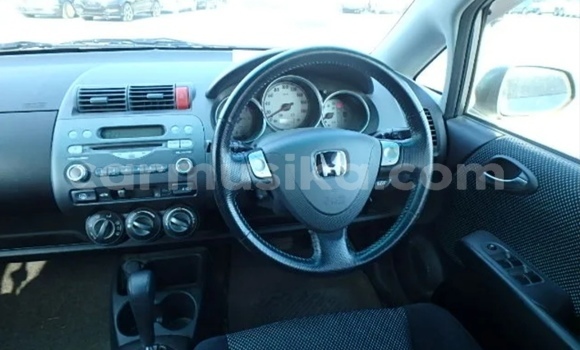 Nunua Ilio tumika Honda Fit Fedha Gari ndani ya Beitbridge nchini Matabeleland Kusini Nunua Ilio tumika Honda Fit Fedha Gari ndani ya Beitbridge nchini Matabeleland Kusini