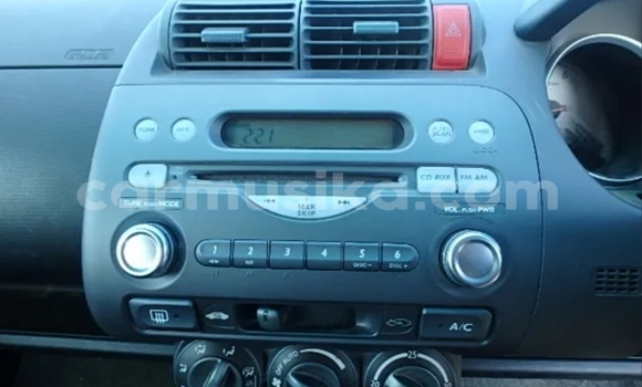 Nunua Ilio tumika Honda Fit Fedha Gari ndani ya Beitbridge nchini Matabeleland Kusini Nunua Ilio tumika Honda Fit Fedha Gari ndani ya Beitbridge nchini Matabeleland Kusini