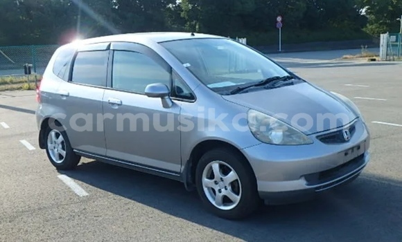 Nunua Ilio tumika Honda Fit Fedha Gari ndani ya Beitbridge nchini Matabeleland Kusini Nunua Ilio tumika Honda Fit Fedha Gari ndani ya Beitbridge nchini Matabeleland Kusini