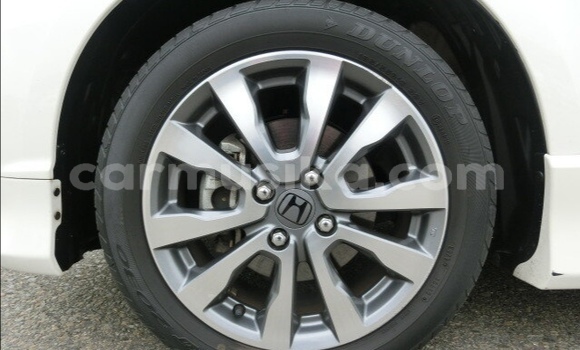 Acheter Occasion Voiture Honda Fit Blanc à Beitbridge, Matabeleland South Acheter Occasion Voiture Honda Fit Blanc à Beitbridge, Matabeleland South