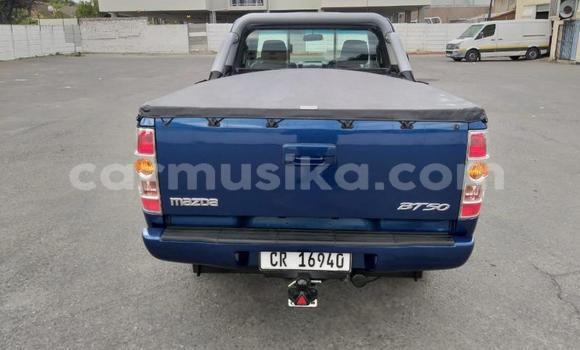 Acheter Occasion Voiture Mazda BT-50 Bleu à Beitbridge, Matabeleland South Acheter Occasion Voiture Mazda BT-50 Bleu à Beitbridge, Matabeleland South