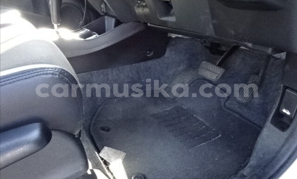 Nunua Ilio tumika Honda Fit Nyeupe Gari ndani ya Beitbridge nchini Matabeleland Kusini Nunua Ilio tumika Honda Fit Nyeupe Gari ndani ya Beitbridge nchini Matabeleland Kusini