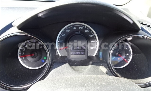 Nunua Ilio tumika Honda Fit Nyeupe Gari ndani ya Beitbridge nchini Matabeleland Kusini Nunua Ilio tumika Honda Fit Nyeupe Gari ndani ya Beitbridge nchini Matabeleland Kusini