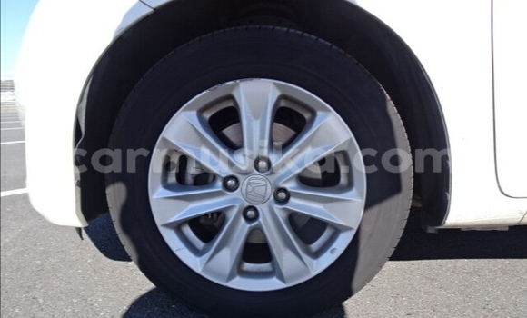 Nunua Ilio tumika Honda Fit Nyeupe Gari ndani ya Beitbridge nchini Matabeleland Kusini Nunua Ilio tumika Honda Fit Nyeupe Gari ndani ya Beitbridge nchini Matabeleland Kusini