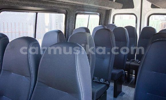 Acheter Occasion Voiture Mercedes Viano Blanc à Beitbridge, Matabeleland South Acheter Occasion Voiture Mercedes Viano Blanc à Beitbridge, Matabeleland South