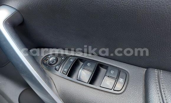 Tenga Tsaru Mercedes‒Benz X-klasse Concept Bhuruu Mota in Beitbridge in Matabeleland South Tenga Tsaru Mercedes‒Benz X-klasse Concept Bhuruu Mota in Beitbridge in Matabeleland South