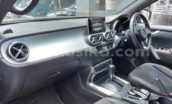 Tenga Tsaru Mercedes‒Benz X-klasse Concept Bhuruu Mota in Beitbridge in Matabeleland South Tenga Tsaru Mercedes‒Benz X-klasse Concept Bhuruu Mota in Beitbridge in Matabeleland South