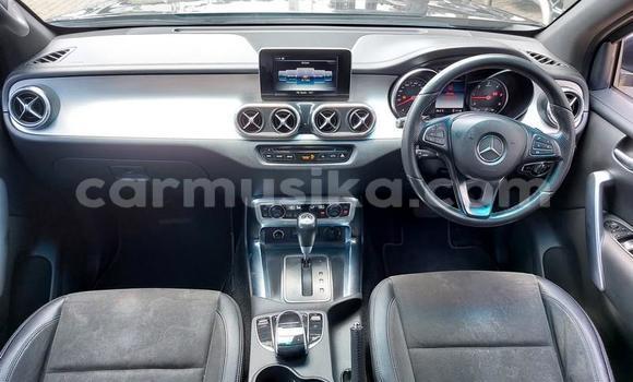 Tenga Tsaru Mercedes‒Benz X-klasse Concept Bhuruu Mota in Beitbridge in Matabeleland South Tenga Tsaru Mercedes‒Benz X-klasse Concept Bhuruu Mota in Beitbridge in Matabeleland South