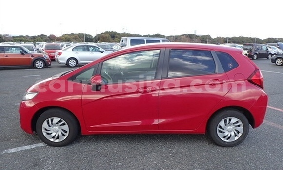 Acheter Occasion Voiture Honda Fit Rouge à Beitbridge, Matabeleland South Acheter Occasion Voiture Honda Fit Rouge à Beitbridge, Matabeleland South