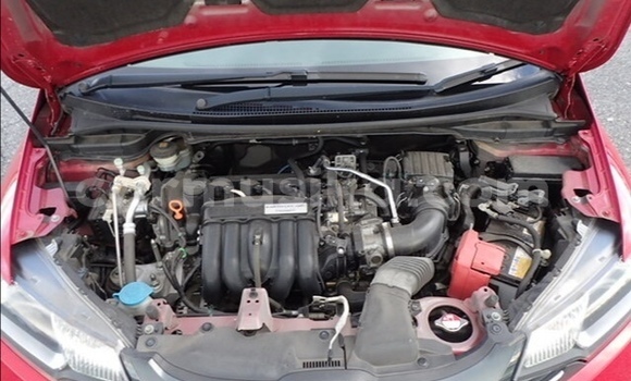 Acheter Occasion Voiture Honda Fit Rouge à Beitbridge, Matabeleland South Acheter Occasion Voiture Honda Fit Rouge à Beitbridge, Matabeleland South