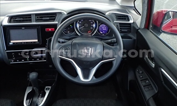 Acheter Occasion Voiture Honda Fit Rouge à Beitbridge, Matabeleland South Acheter Occasion Voiture Honda Fit Rouge à Beitbridge, Matabeleland South
