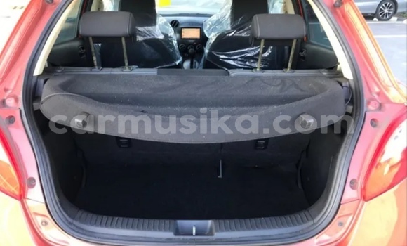 Acheter Occasion Voiture Mazda Demio Beige à Beitbridge, Matabeleland South Acheter Occasion Voiture Mazda Demio Beige à Beitbridge, Matabeleland South