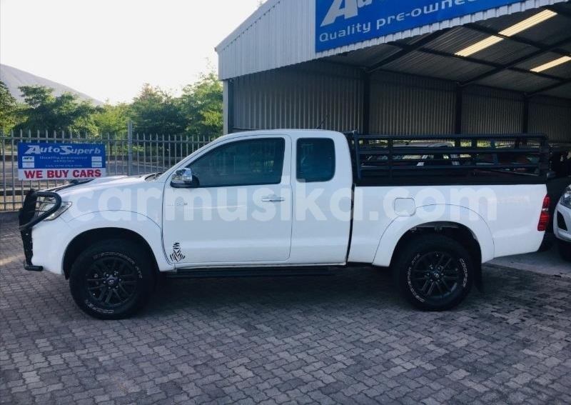 Big with watermark toyota hilux matabeleland south beitbridge 25883