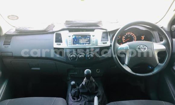 Acheter Occasion Voiture Toyota Hilux Blanc à Beitbridge, Matabeleland South Acheter Occasion Voiture Toyota Hilux Blanc à Beitbridge, Matabeleland South