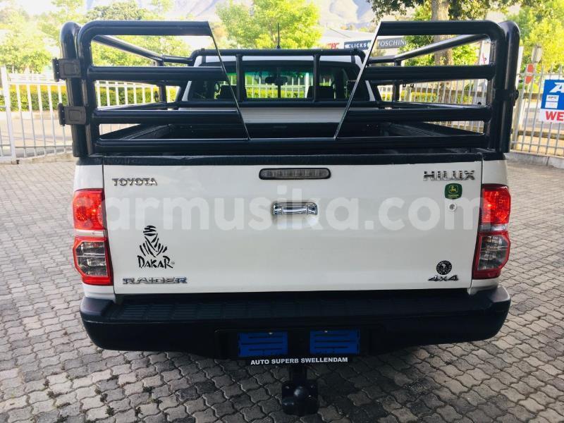 Big with watermark toyota hilux matabeleland south beitbridge 25883