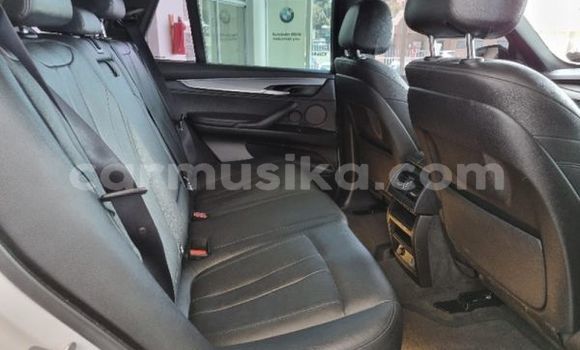 Acheter Occasion Voiture BMW X5 Blanc à Beitbridge, Matabeleland South Acheter Occasion Voiture BMW X5 Blanc à Beitbridge, Matabeleland South