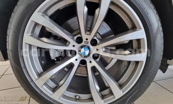 Acheter Occasion Voiture BMW X5 Blanc à Beitbridge, Matabeleland South Acheter Occasion Voiture BMW X5 Blanc à Beitbridge, Matabeleland South