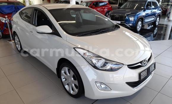 Acheter Occasion Voiture Hyundai Elantra Blanc à Beitbridge, Matabeleland South Acheter Occasion Voiture Hyundai Elantra Blanc à Beitbridge, Matabeleland South